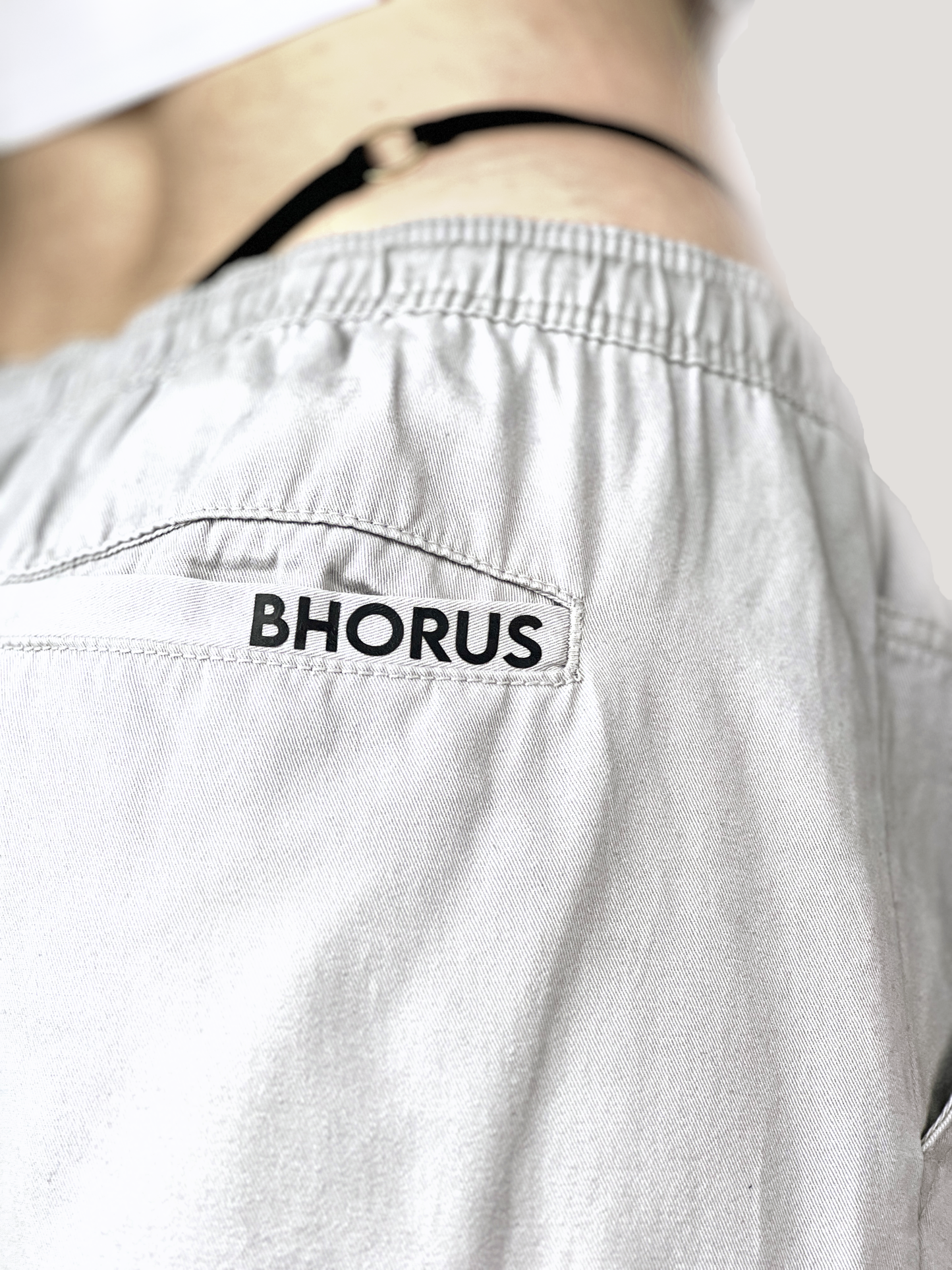 BHORUS CARGO SHORTS ( BEIGE)